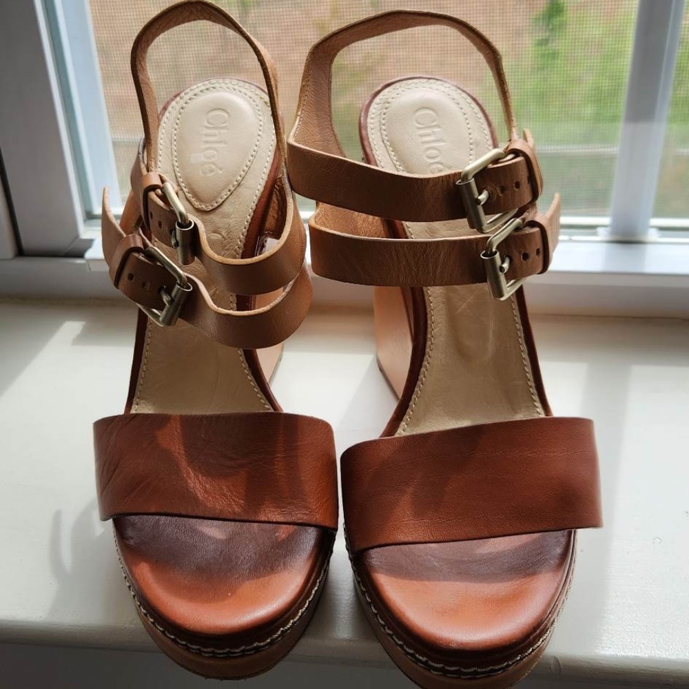 Chloe Two-Tone Leather PeepToe Platform Wedge 37